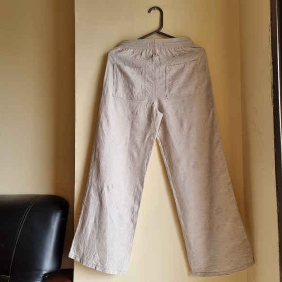 Marks and spencer women regular fitBeige trouser. - Picture 9 of 10